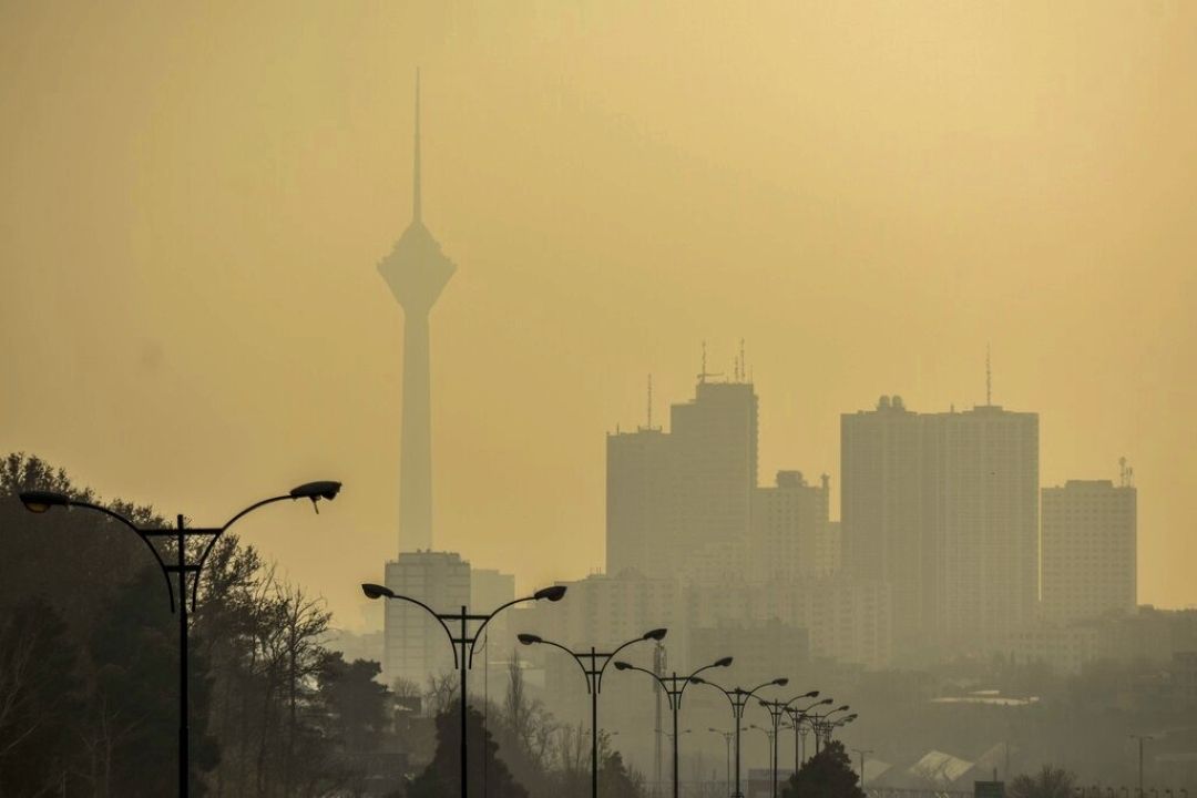 افزایش آلودگی هوا نتیجه انباشت سال‌ها بی‌توجهی به قانون هوای پاك است