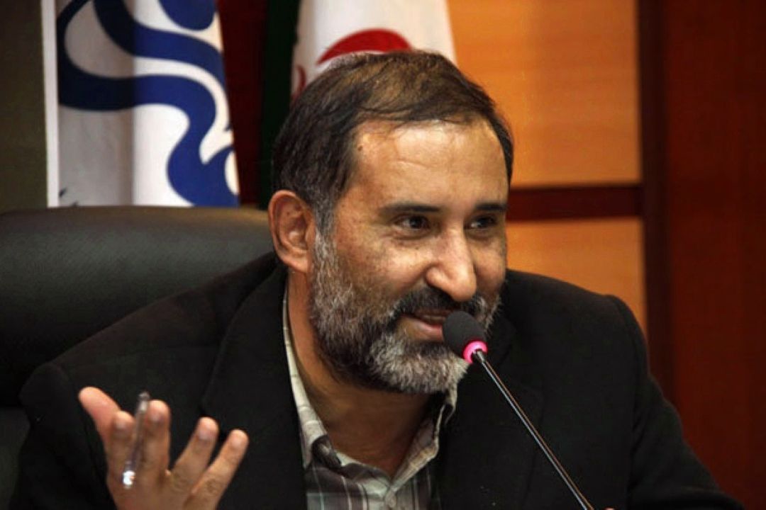 در دوران انقلاب یك شب شعر بزرگ در خیابان ها برپا بود