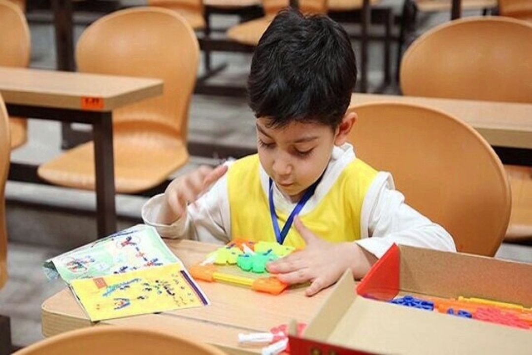 تفاوت‌های كلیدی «كار گروهی» در فبك و «گروه‌درمانی» روانی 