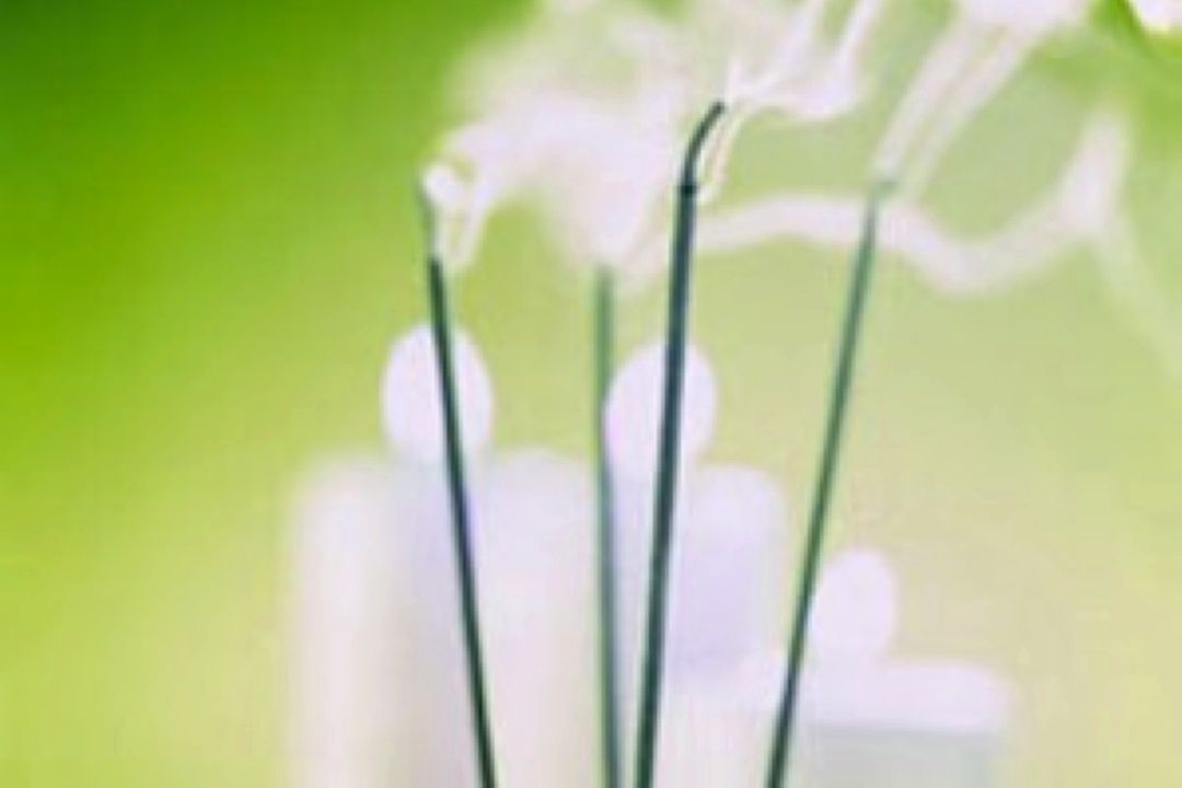  آیا دود كردن عود سردرد را درمان می كند؟