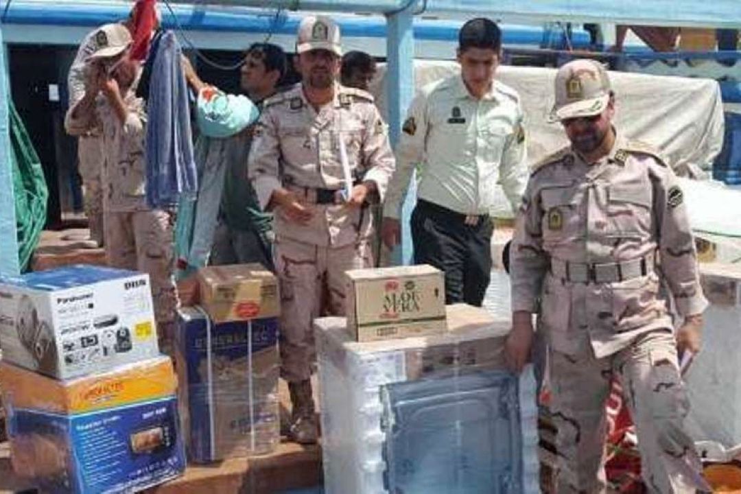  پلیس امنیت اقتصادی؛ از مبارزه با قاچاق تا برخورد با دلالان ارز و احتكاركنندگان كالای اساسی