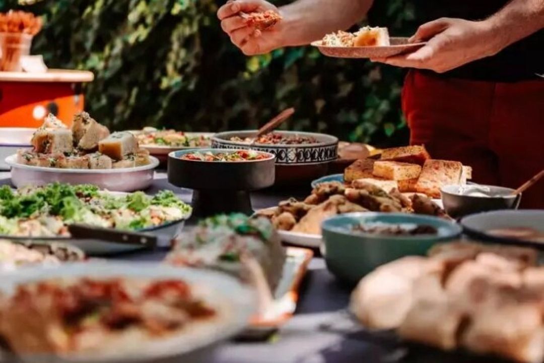 پرخوری شب یلدا را با ورزش روزانه جبران كنید