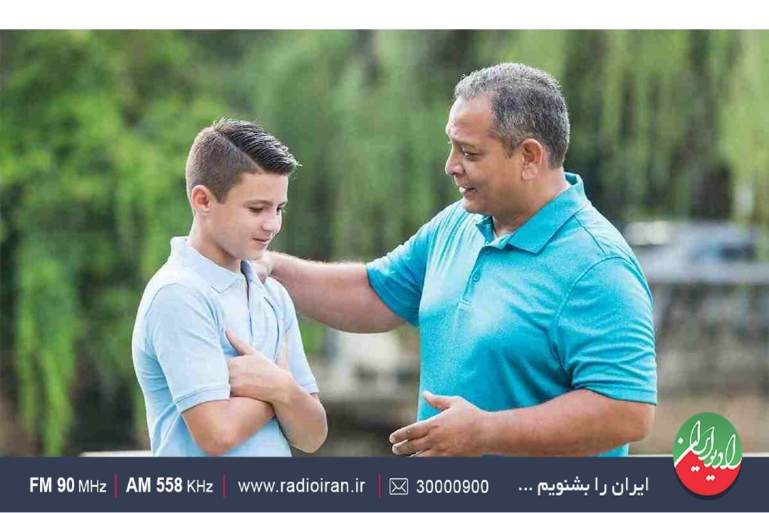 اعتماد پله‌پله بسازید. راهكارهای دكتر ارجمندی برای تربیت نوجوان بدون سرزنش و گوشی تا 12 سالگی.