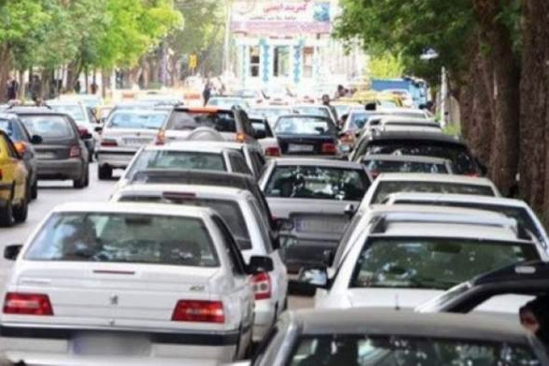 پارك دوبل و بی‌توجهی به كلاه ایمنی؛ چالش‌های جدی ترافیك تهران