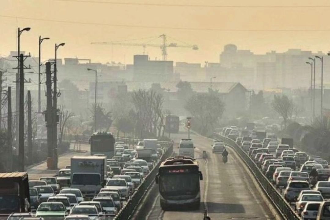 مجلس هم در اجرای قانون هوای پاك كم‌كاری كرده است