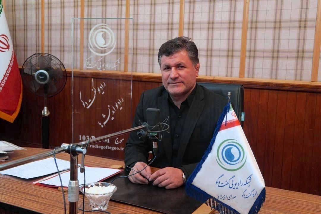 انقلاب اسلامی محصول تقابل هویت دینی با هجوم فرهنگی غرب بود