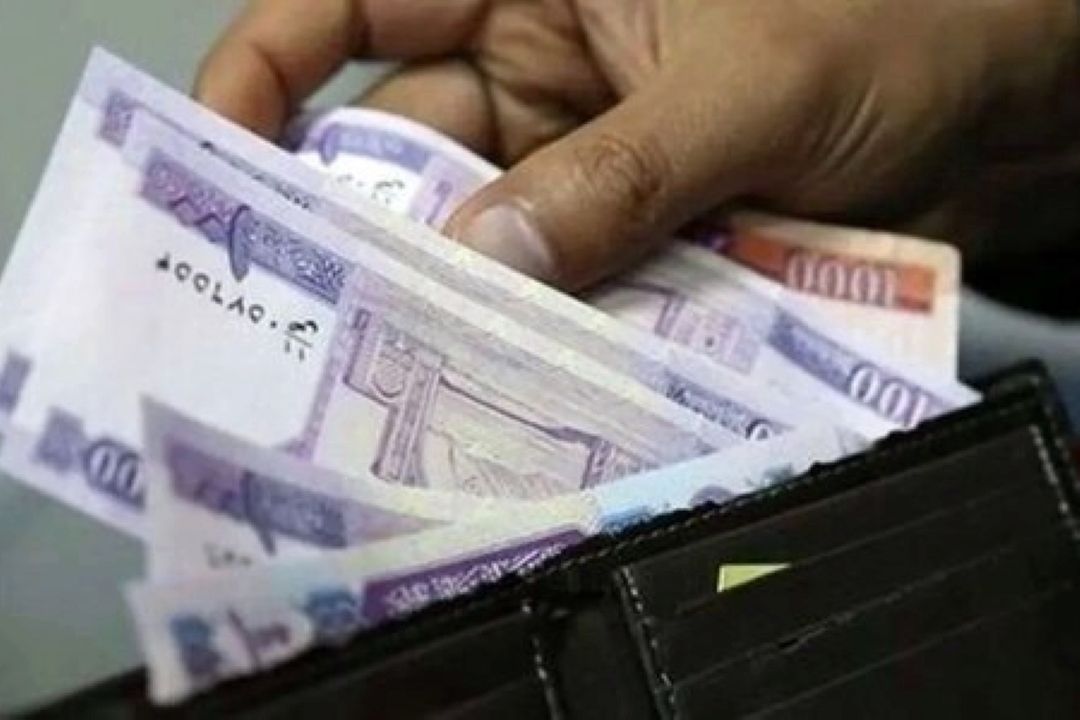 مبلغ عیدی و پاداش امسال كارگران/كارفرمایان عیدی را به روزهای آخر سال موكول نكنند