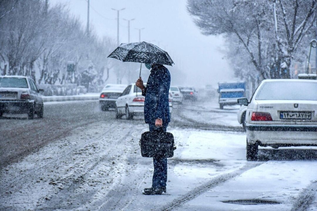 ورود سامانه بارشی فعال به كشور از سه‌شنبه / بارش برف و باران در چندین استان