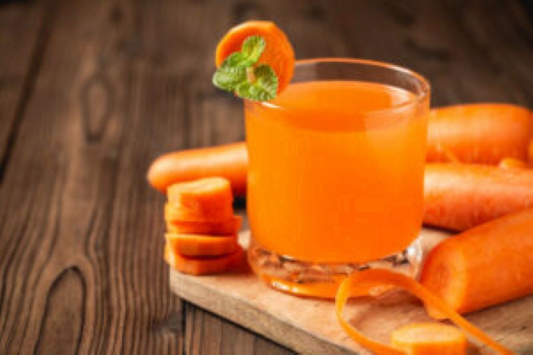 فواید آب‌ هویج؛ از تقویت عملكرد ایمنی تا افزایش آبرسانی به بدن