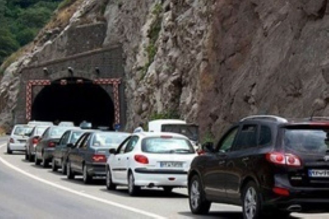 بازگشایی دوطرفه جاده چالوس و آزادراه تهران–شمال پس از تخلیه بار ترافیكی