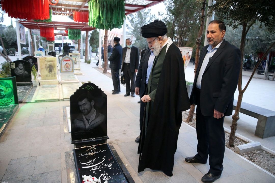 آثار رهبر شهید در «سنگر قلم» معرفی می‌شود؛ نقشه راهی برای نسل جوان