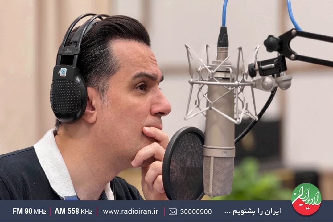 هركس در سنگر خود پای كار است