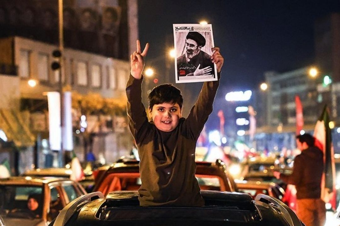 امروز ساعت 15؛ اجتماع مردمی برای بیعت با آیت‌الله سید مجتبی خامنه‌ای