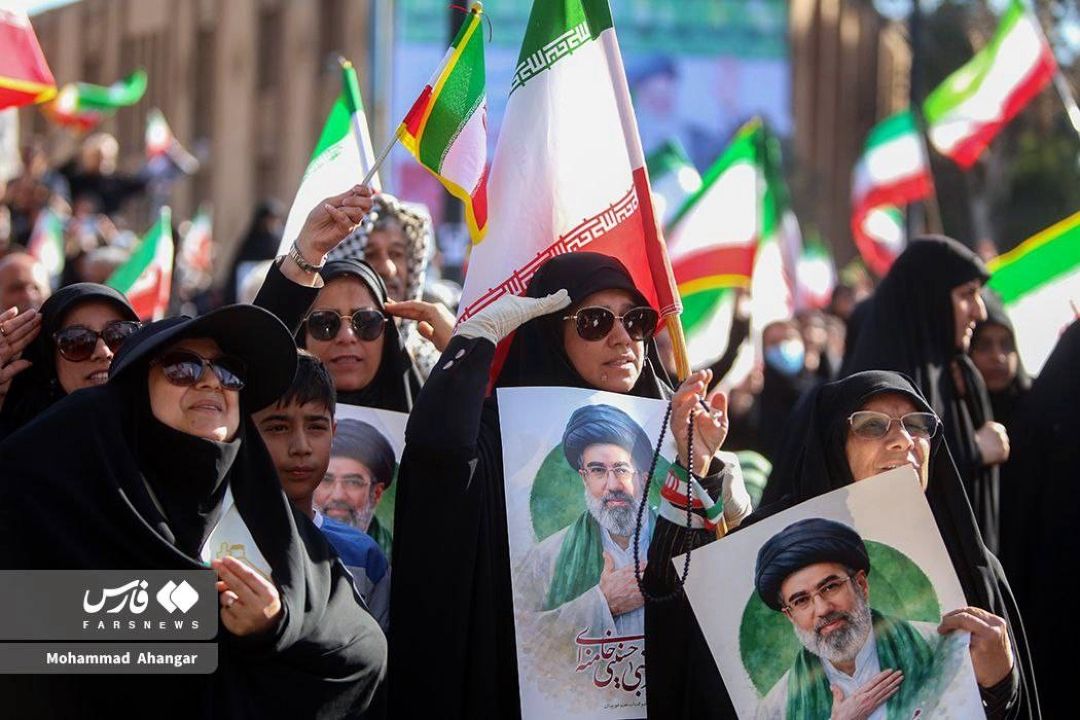 بیعت مردم انقلابی ایران اسلامی با رهبر سوم انقلاب