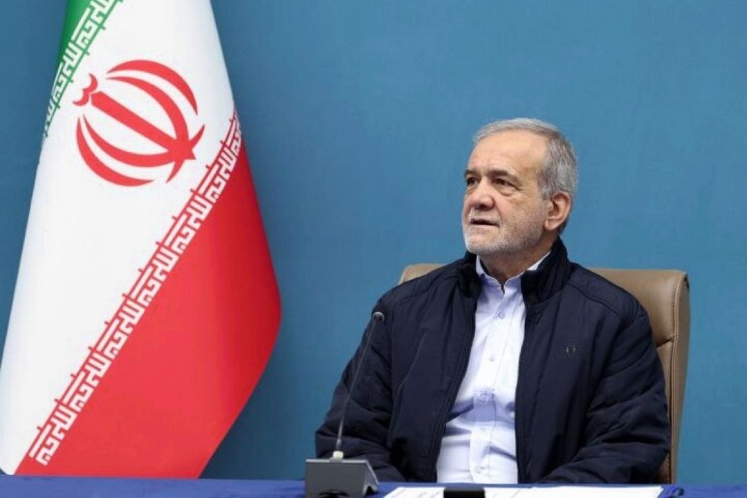 پزشكیان در پیام نوروزی: دشمن تلاش می‌كند میان مسلمانان ایجاد مشكل كند