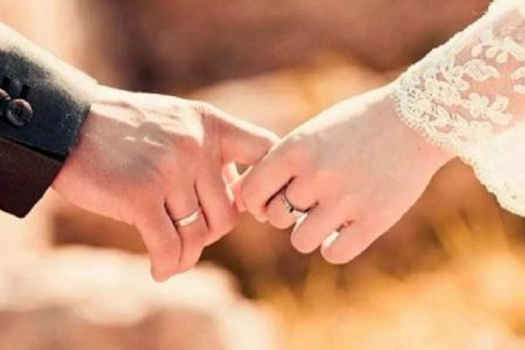 عاطفه نوری 09170005432 از مشهد