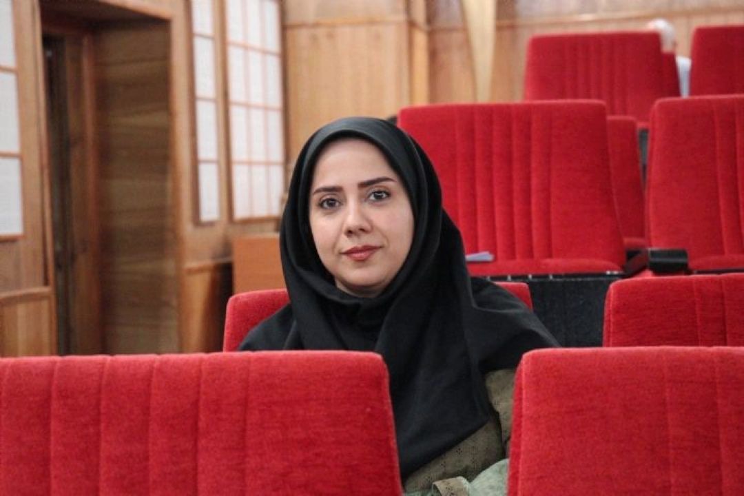 بازیگر «شهر فرنگ»: رادیو با هنر صدا می‌تواند همدلی و امید بسازد