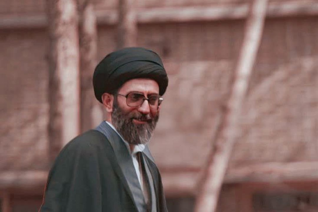 بارگذاری تلاوت‌های رهبر انقلاب به مناسبت چهلم شهادت ایشان