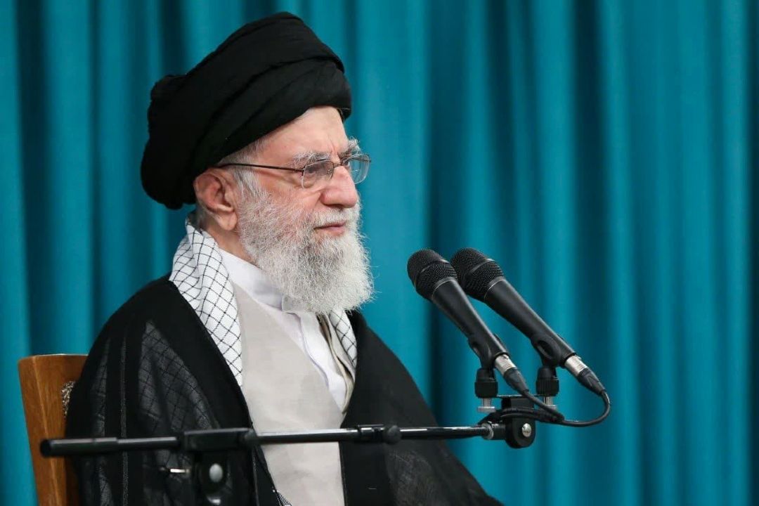 اطلاعیه دفتر رهبر انقلاب در خصوص طلب حلالیت اقشاری از مردم از امام شهید