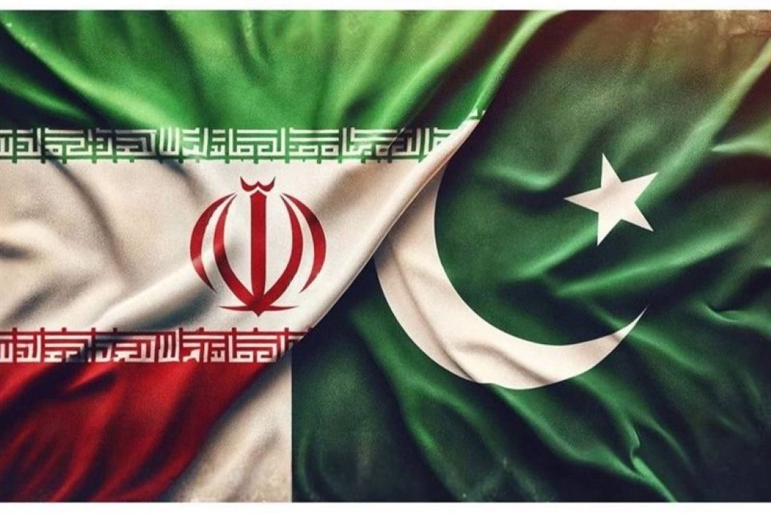 تیم مذاكره كننده ایران شب گذشته با فرمانده ارتش پاكستان دیدار كرد