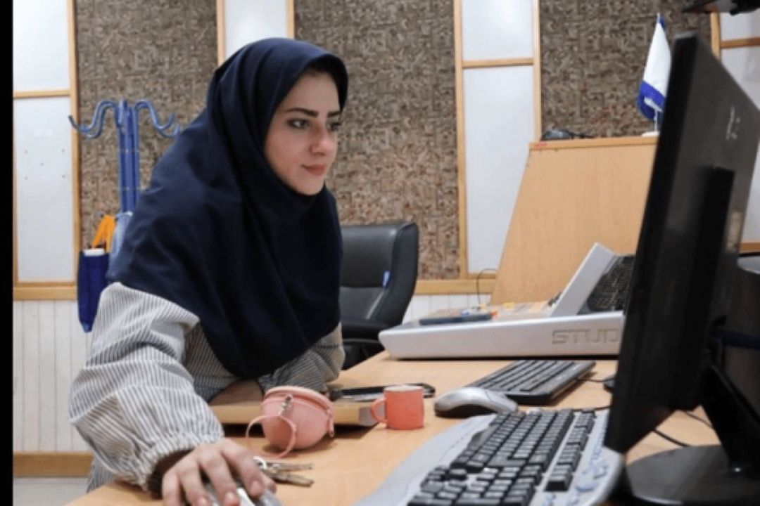 برنامه رزم آهنگ روی موج آوا