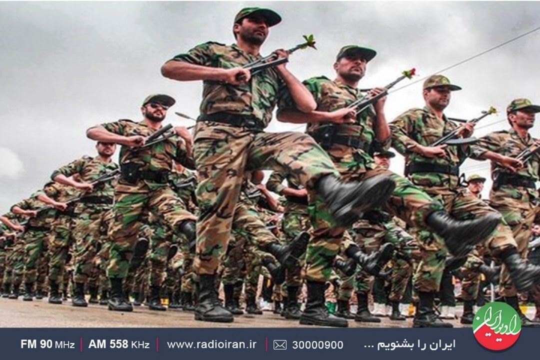 ارتش همبستگی و اتحاد را نمایش گذاشت