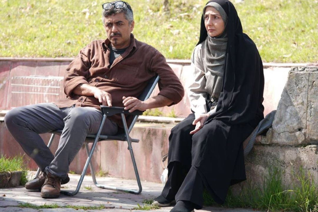 روایت خیام وقار كاشانی از نقش‌آفرینی در «چادر مسافرتی» و تجربه فعالیت هنری در روزهای جنگ
