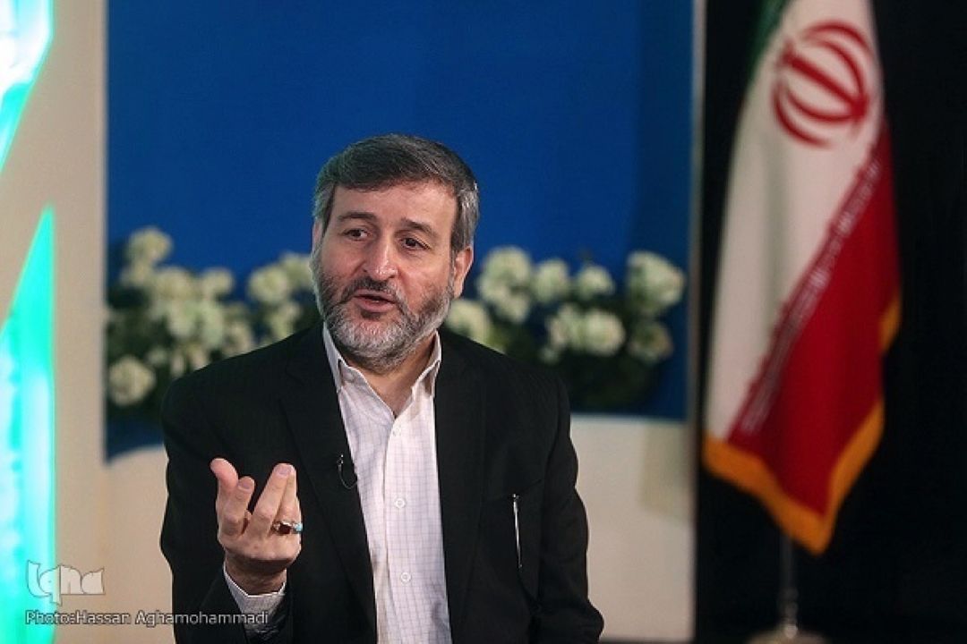 رادیو قرآن در خدمت نیاز روز جامعه؛ تمركز هم‌زمان بر جنگ و تلاوت