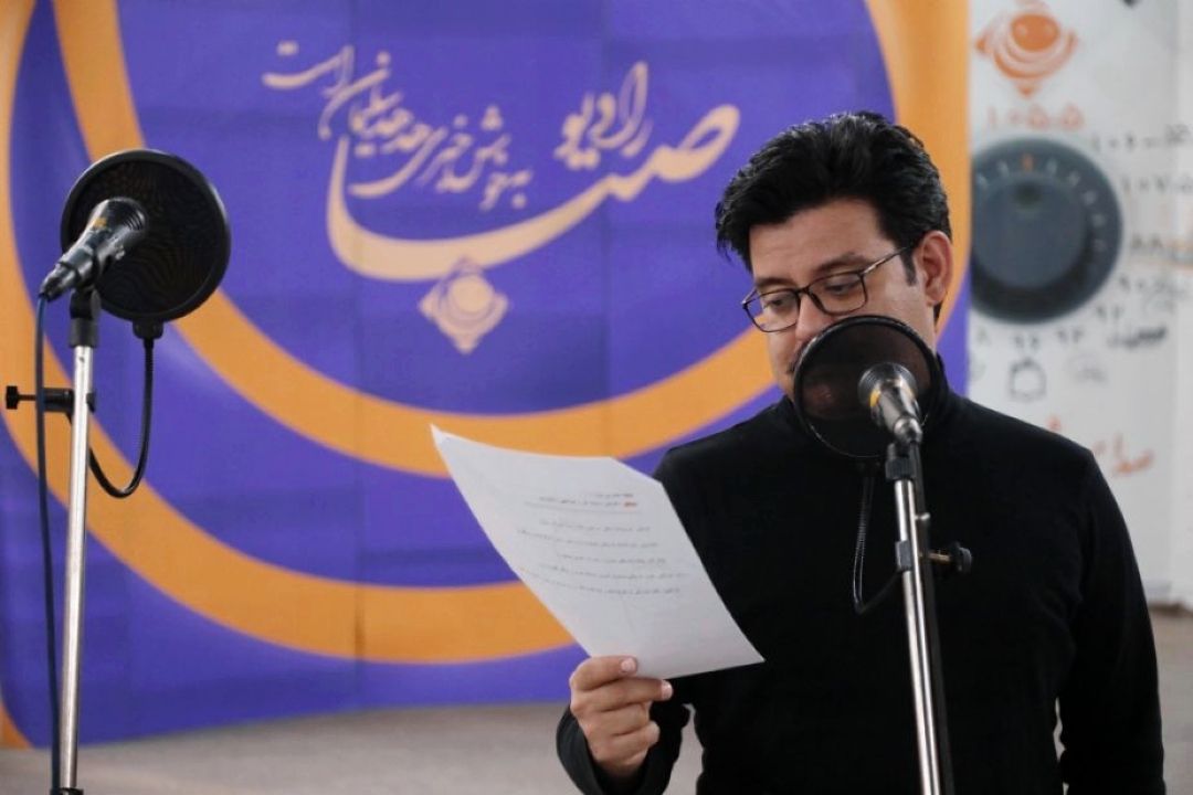 كسری نیك‌آذر: رادیو در بحران‌ها سریع‌تر از هر رسانه‌ای دلگرمی می‌آورد