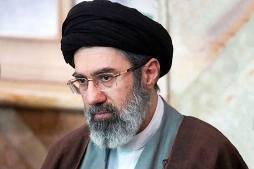 پیام رهبر انقلاب اسلامی به مناسبت روز كارگر و روز معلم