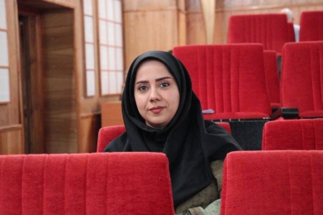 بازیگر «شهر فرنگ»: رادیو با هنر صدا می‌تواند همدلی و امید بسازد