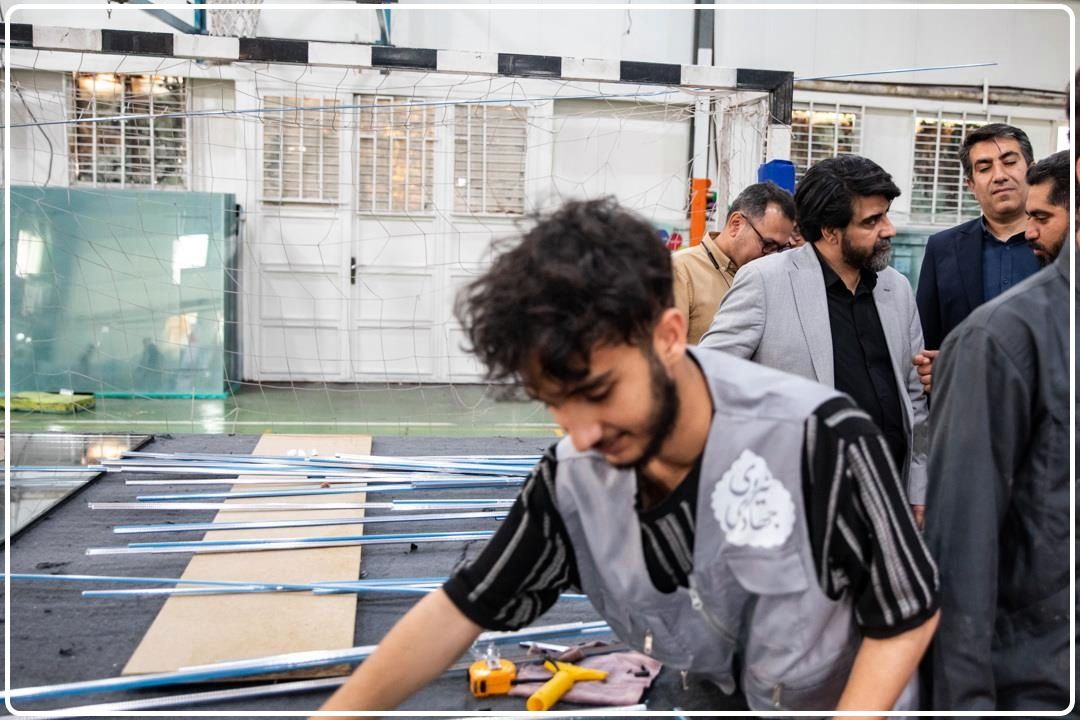 خط‌شكنی 1000 جهادگر در 120 نقطه حادثه‌دیده پایتخت/ از بازگشایی معابر تا ترمیم منازل آسیب‌دیده