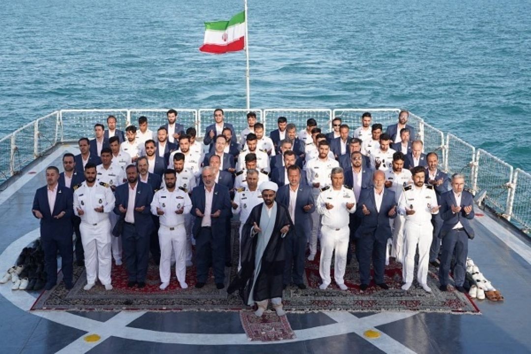 برپایی آیین گرامیداشت شهدای قرآنی ناوشكن دنا در فرهنگسرای قرآن