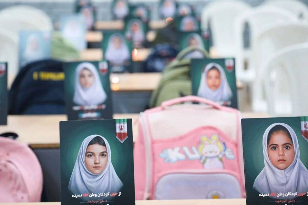 «جان فدا»؛ روایت صمیمی رادیو صبا از شهدای مدرسه «شجره طیبه» در جنگ تحمیلی سوم ‌