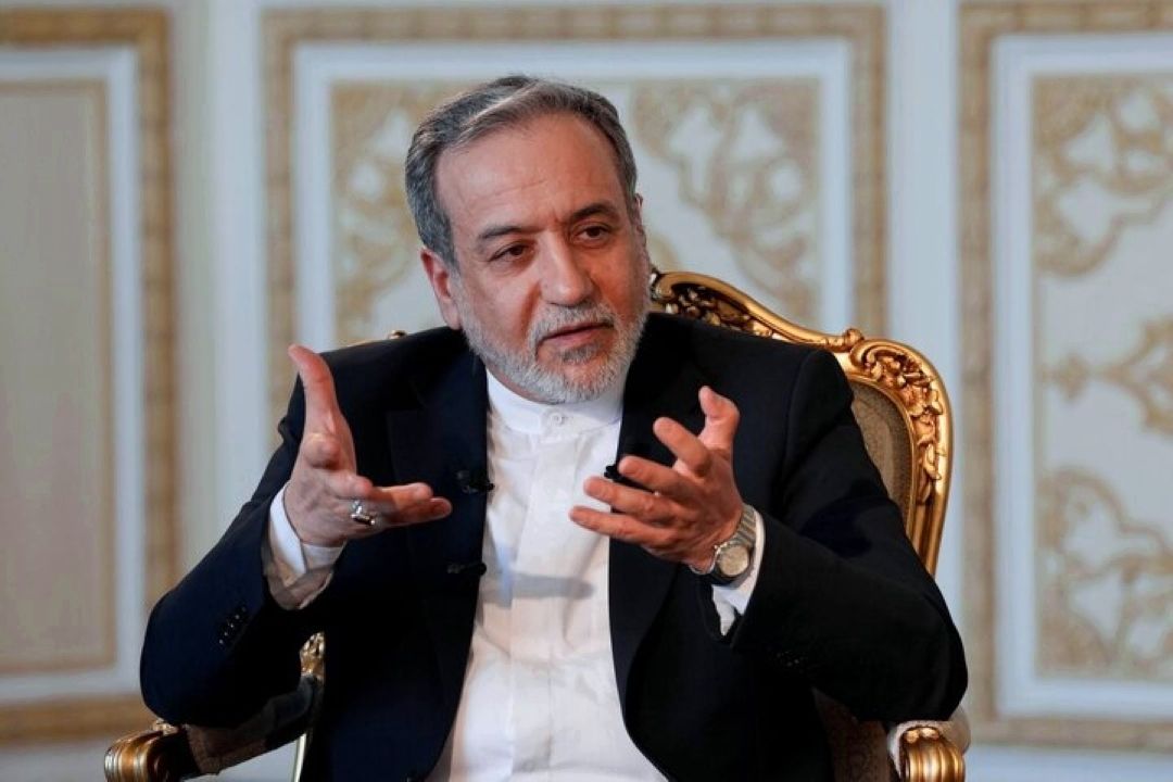 پیام عراقچی خطاب به میشل عون: لبنان را از دست دشمن واقعی خود نجات دهید