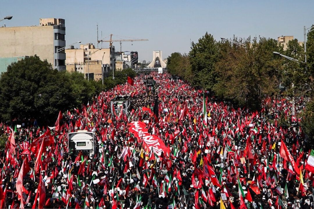 میدان آزادی، میعادگاه بیعت با رهبر شهید