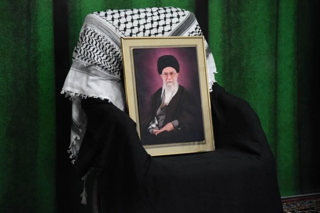 عرفان و سیاست در سیره رهبر شهید پیوندی ناگسستنی داشت / رهبر شهید پایان عمر خود را به معامله‌ای آگاهانه با پروردگار تبدیل كرد**