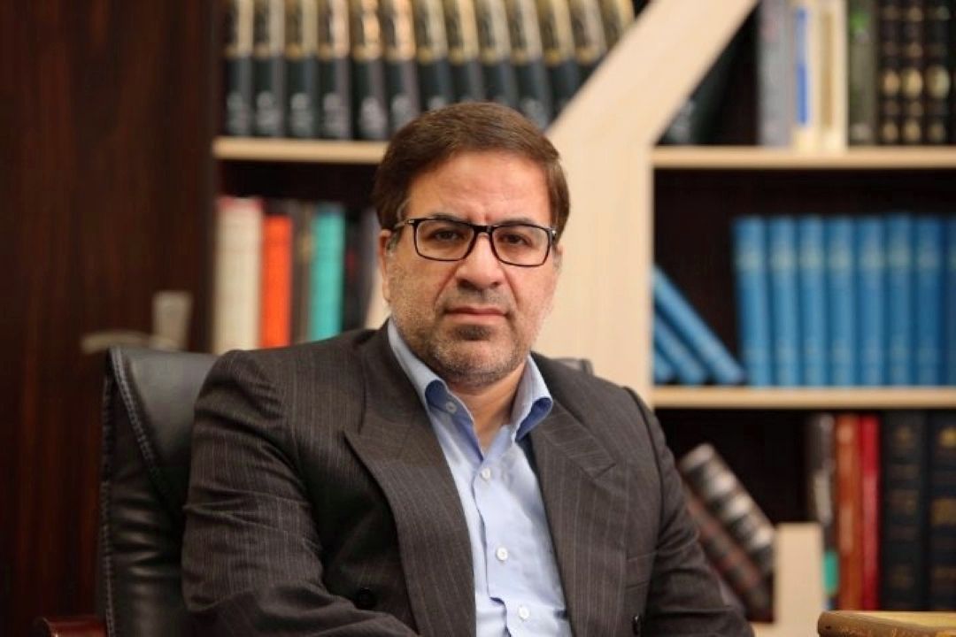 ادبیات از نگاه رهبر شهید؛ عامل پیوند نسل‌ها و ضامن تداوم هویت ملی