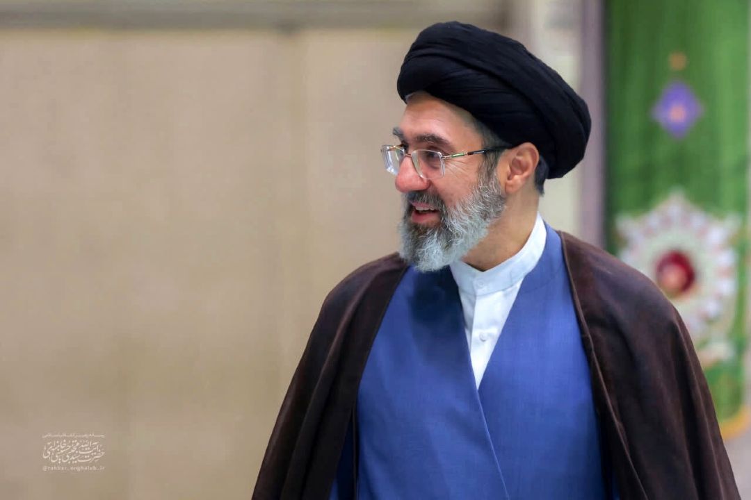 پیام رهبر انقلاب به‌مناسبت تشییع و تدفین آقای شهید ایران