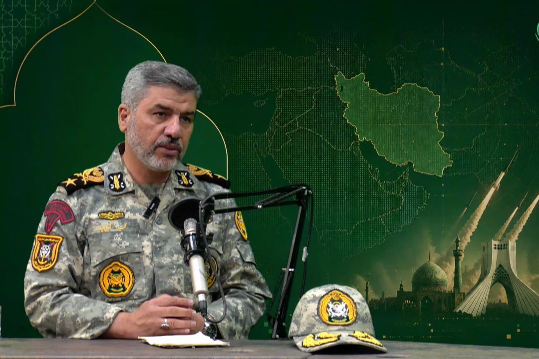دشمن می‌داند كه حضور در میان مردم ایران یعنی نابودی قطعی
