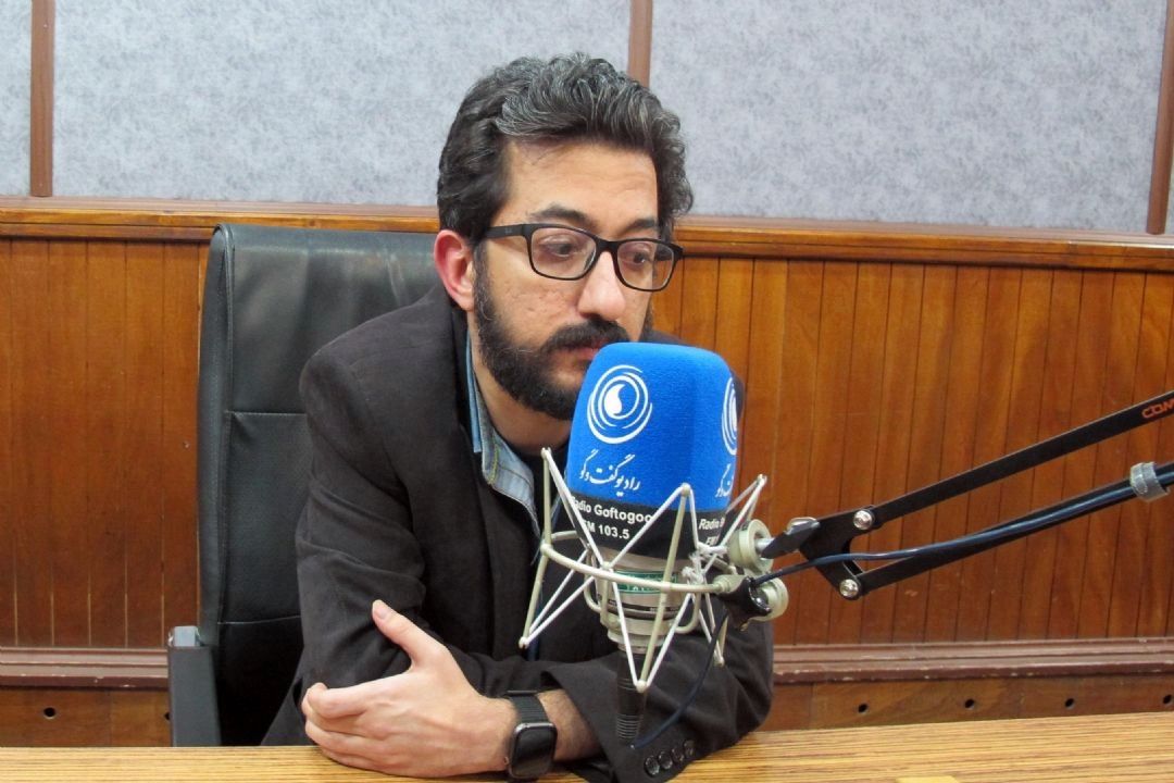  تئاتر از هنر اندیشه‌ورز به كالایی لوكس و تجاری تبدیل شده است