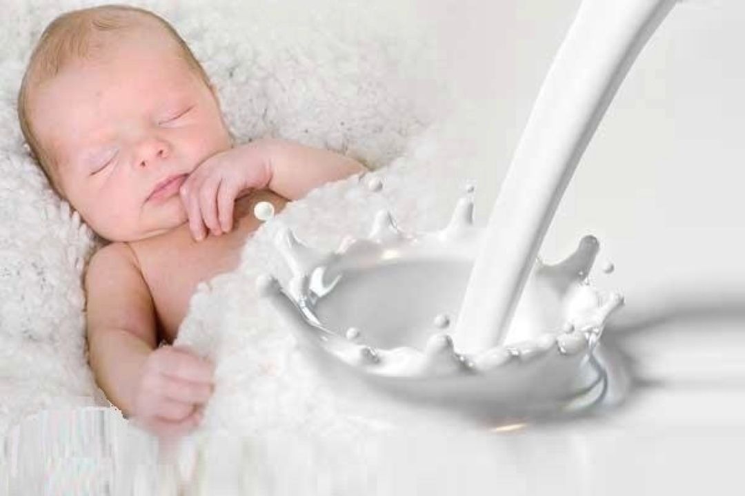 آیا میشه به نوزادمون به غیر از شیر، خوراكی هم بدیم؟ مثلا آب یا آب قند؟