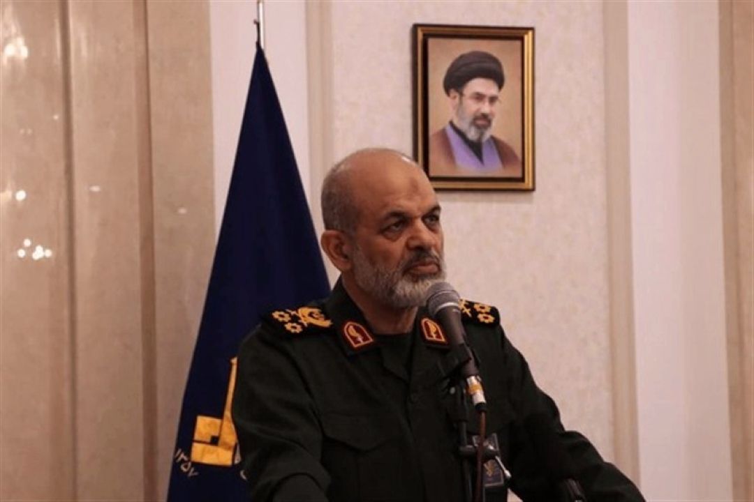 سرلشكر وحیدی: رزمندگان اسلام مسلح‌ترین ارتش تاریخ جهان را به زانو در آوردند