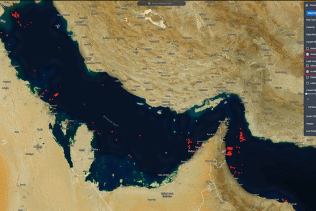 توافق با عمان به معنای بازگشایی تنگه هرمز نیست/ ضرورت شفاف‌سازی درباره سیاست بنزینی دولت