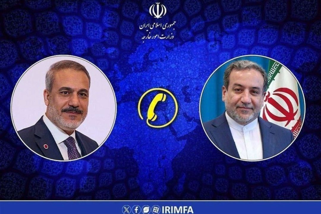عراقچی: ایران و عمان مسیر تردد ایمن كشتی‌ها از هرمز را نهایی می‌كنند
