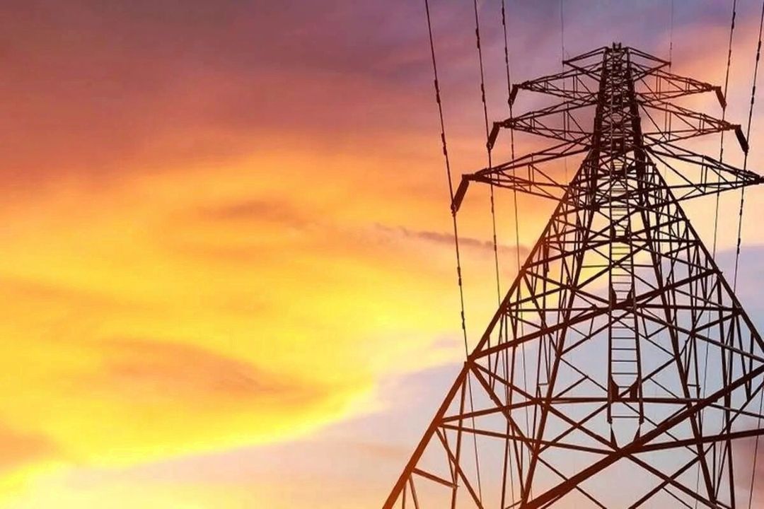 ثبت دومین سال پیاپی كاهش 3 درصدی مصرف برق در اوج بار/ رشد 14 درصدی تأمین انرژی صنایع