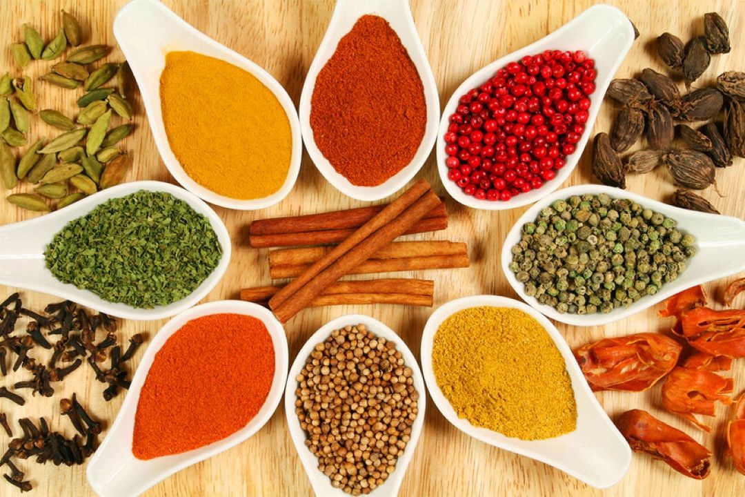 چه ادویه هایی برای لاغری بخوریم؟