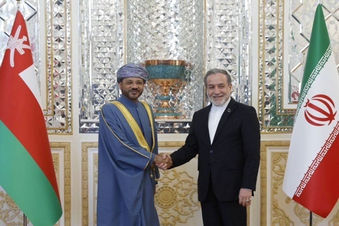 تفاهم تهران و مسقط می‌تواند زمینه‌ساز الگوی جدید مدیریت امنیت تنگه هرمز شود