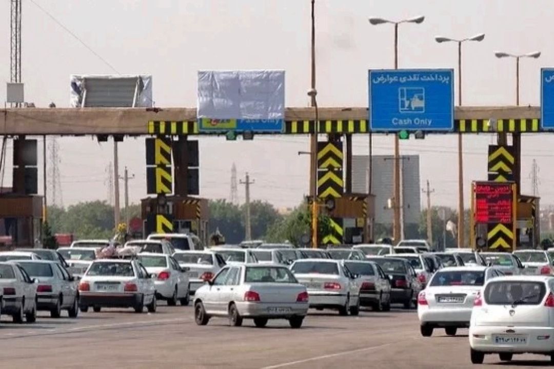 10 آزادراه به اخذ عوارض دستی برگشتند؛ 8200 میلیارد تومان عوارض معوق مانده است