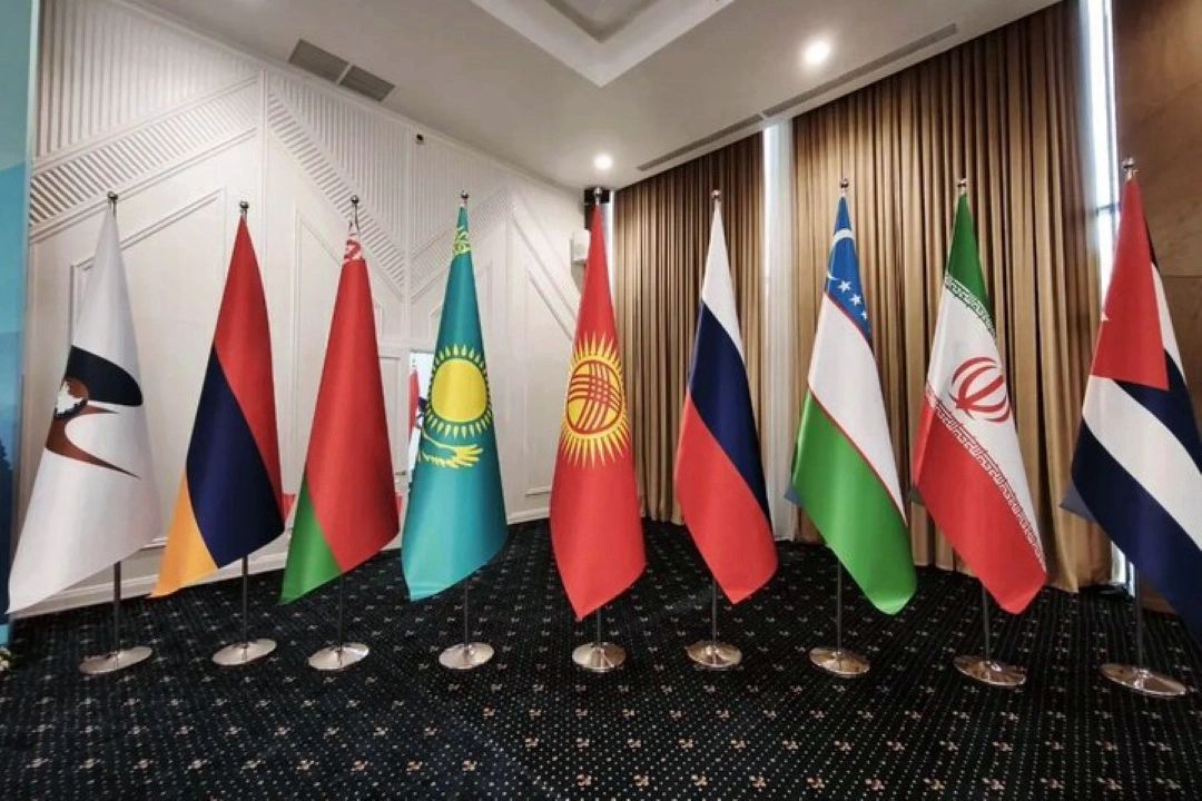 توسعه تجارت با اوراسیا نیازمند سازوكار منسجم دولتی و حضور بخش خصوصی است